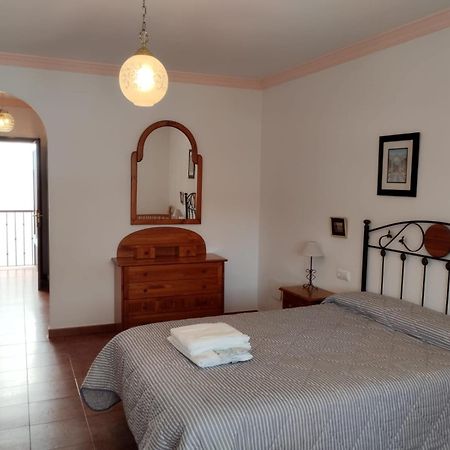 Villa Remedios Cuevas del Becerro 外观 照片