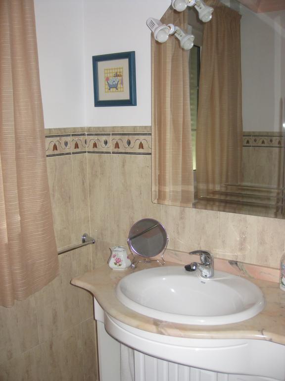 Villa Remedios Cuevas del Becerro 客房 照片
