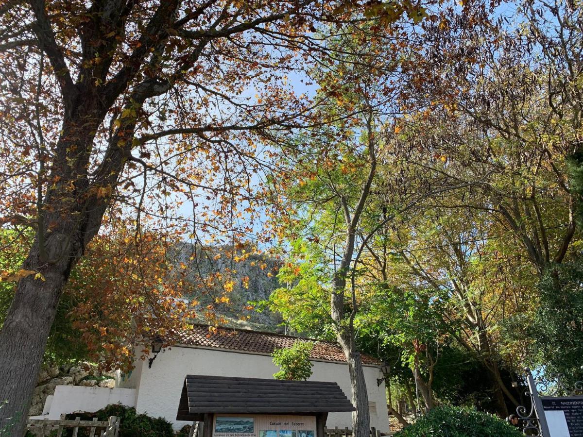Villa Remedios Cuevas del Becerro 外观 照片